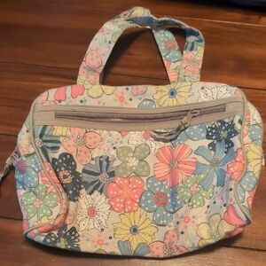 Thirty One Free Spirit Floral Make Up Bag